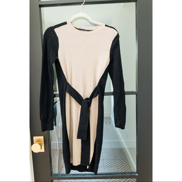 Club Monaco XS Black & Beige Sweater Dress - Picture 2 of 3